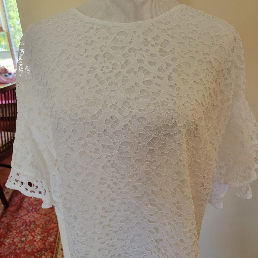 ZARA Woman Elegant White Lace Top